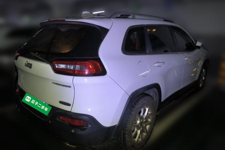Used Jeep Cherokee 2016 2.4L Leading Edition Rear Right 45 Deg