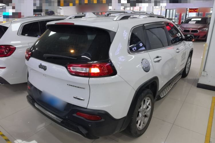 Used Jeep Cherokee 2016 2.0L Superior Edition Rear Right 45 Deg