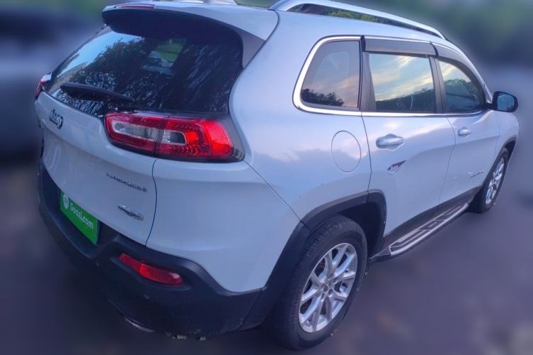 Used Jeep Cherokee 2016 2.4L Leading Edition Rear Right 45 Deg