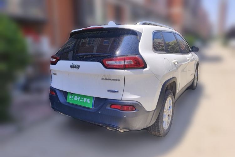 Used Jeep Cherokee 2016 2.4L Leading Edition Rear Right 45 Deg