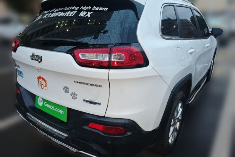 Used Jeep Cherokee 2016 2.4L Leading Edition Rear Right 45 Deg