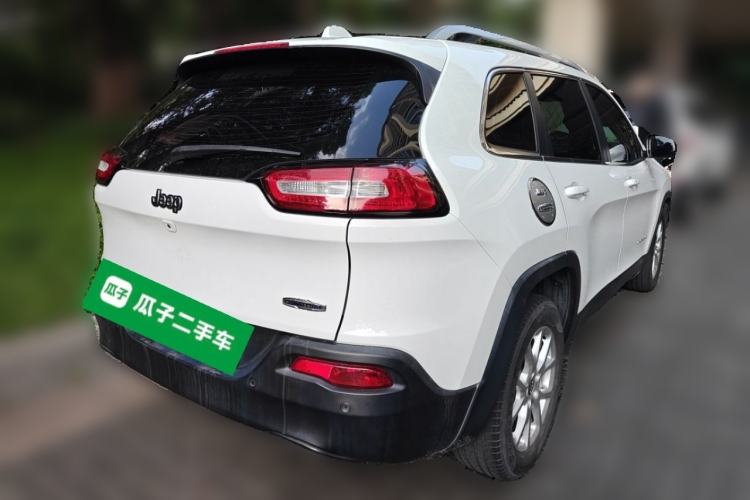 Used Jeep Cherokee 2016 2.0L Superior Edition Rear Right 45 Deg