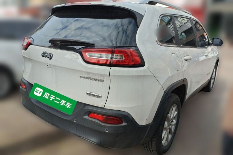 Used Jeep Cherokee 2016 2.0L Superior Edition Rear Right 45 Deg