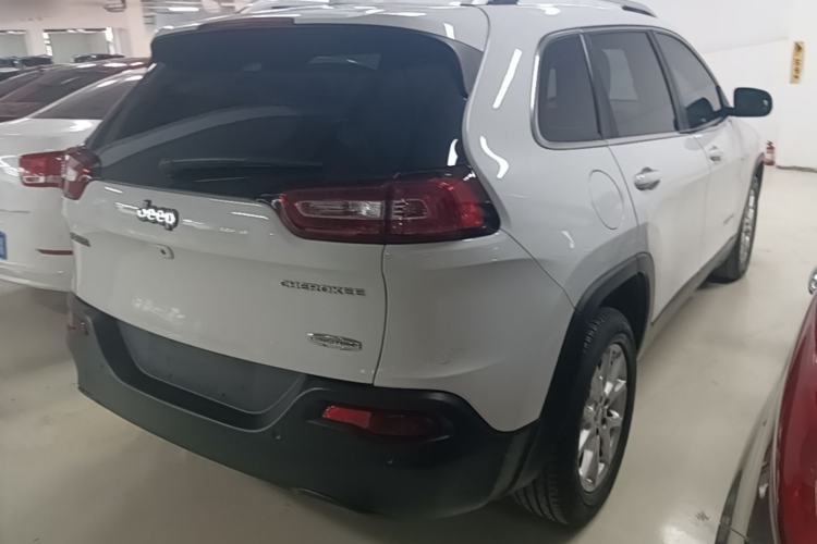 Used Jeep Cherokee 2016 2.0L Superior Edition Rear Right 45 Deg