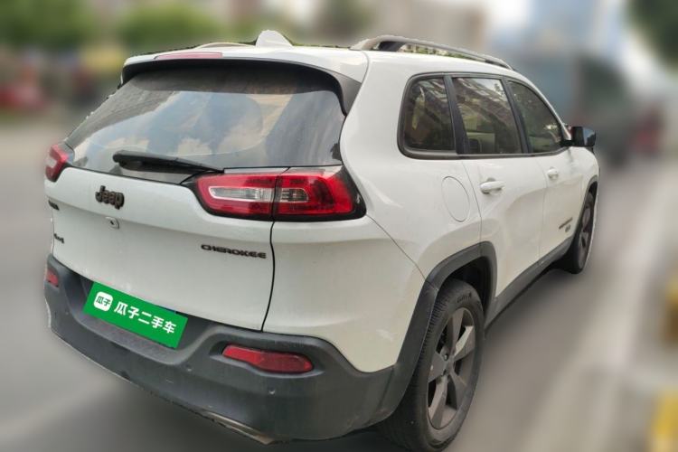 Used Jeep Cherokee 2016 2.4L 75th Anniversary Edition Rear Right 45 Deg