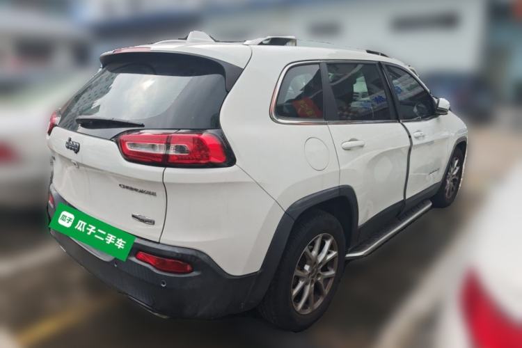 Used Jeep Cherokee 2016 2.4L Leading Smart Version Rear Right 45 Deg
