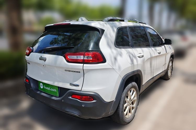 Used Jeep Cherokee 2016 2.0L Superior Edition Rear Right 45 Deg