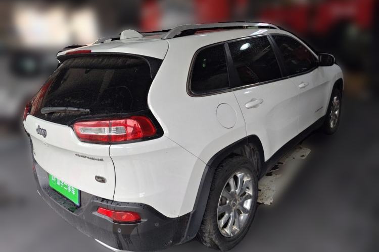 Used Jeep Cherokee 2016 2.4L All-in-One Edition Rear Right 45 Deg