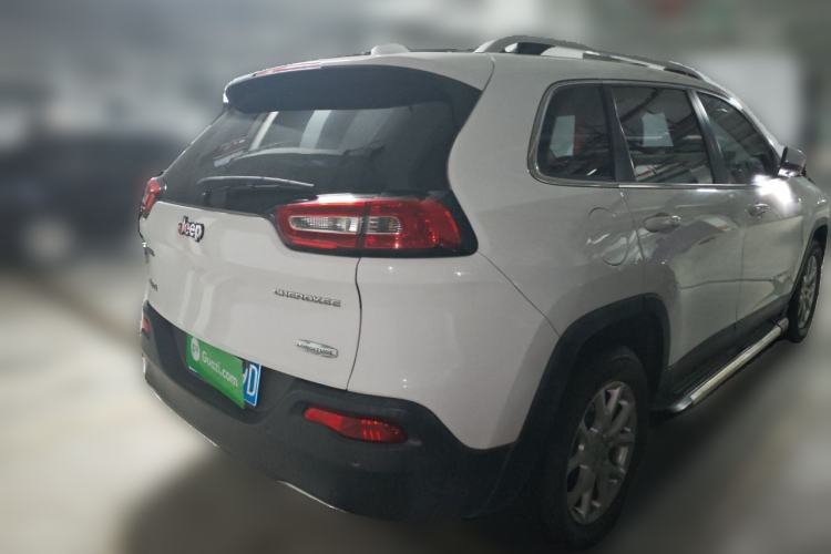 Used Jeep Cherokee 2016 2.4L Professional Edition Rear Right 45 Deg