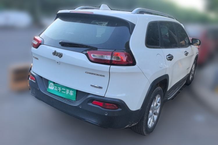 Used Jeep Cherokee 2016 2.0L Superior Edition Rear Right 45 Deg