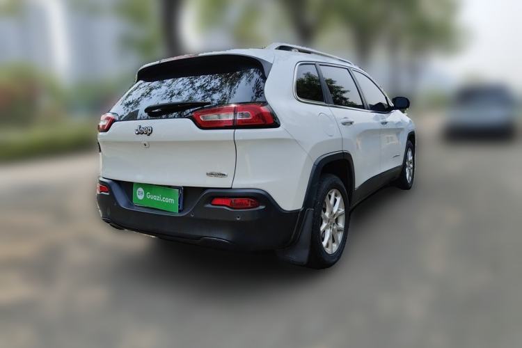 Used Jeep Cherokee 2016 2.0L Superior Edition Rear Right 45 Deg