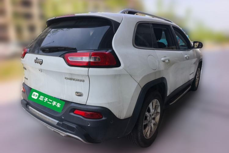 Used Jeep Cherokee 2016 2.4L All-in-One Edition Rear Right 45 Deg