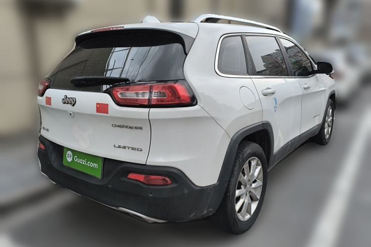 Used Jeep Cherokee 2016 2.4L Superior Edition Rear Right 45 Deg