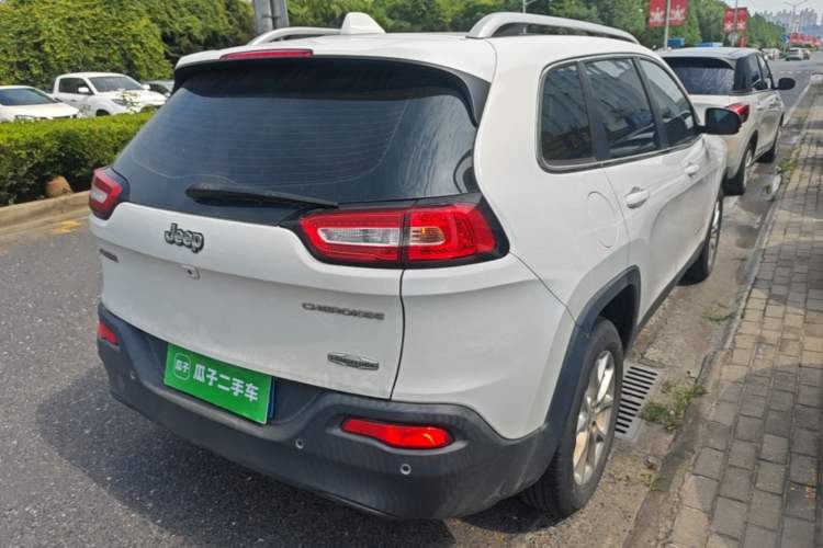Used Jeep Cherokee 2016 2.0L Superior Edition Rear Right 45 Deg
