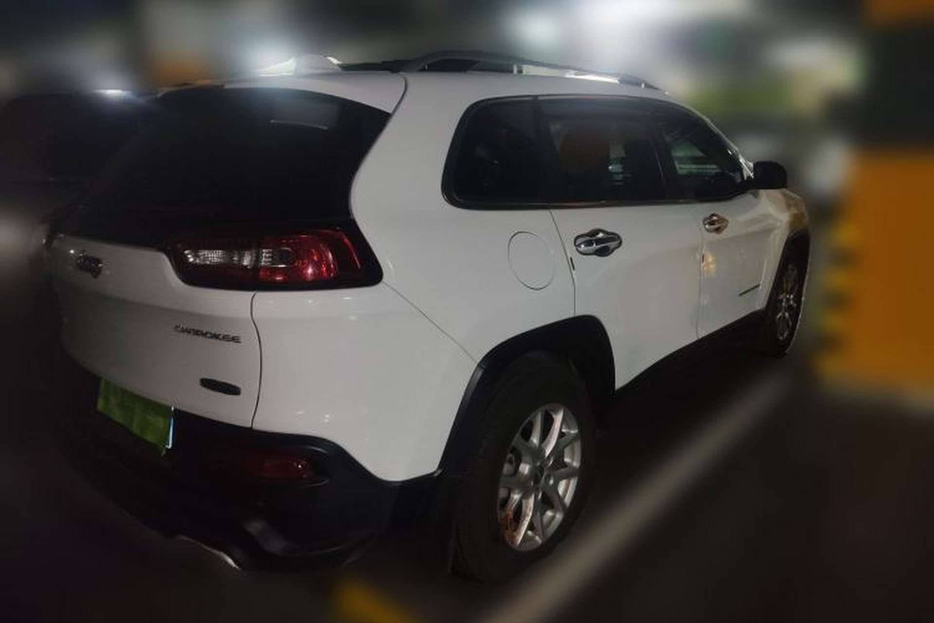 Used Jeep Cherokee 2016 2.4L Leading Edition Rear Right 45 Deg