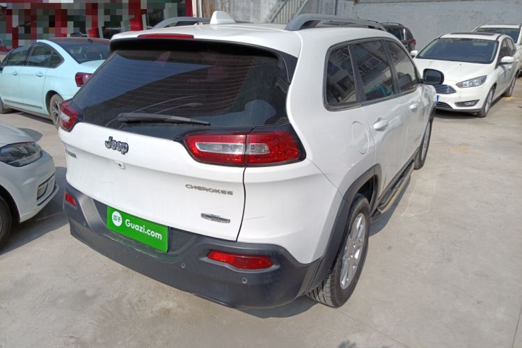 Used Jeep Cherokee 2016 2.0L Superior Edition Rear Right 45 Deg