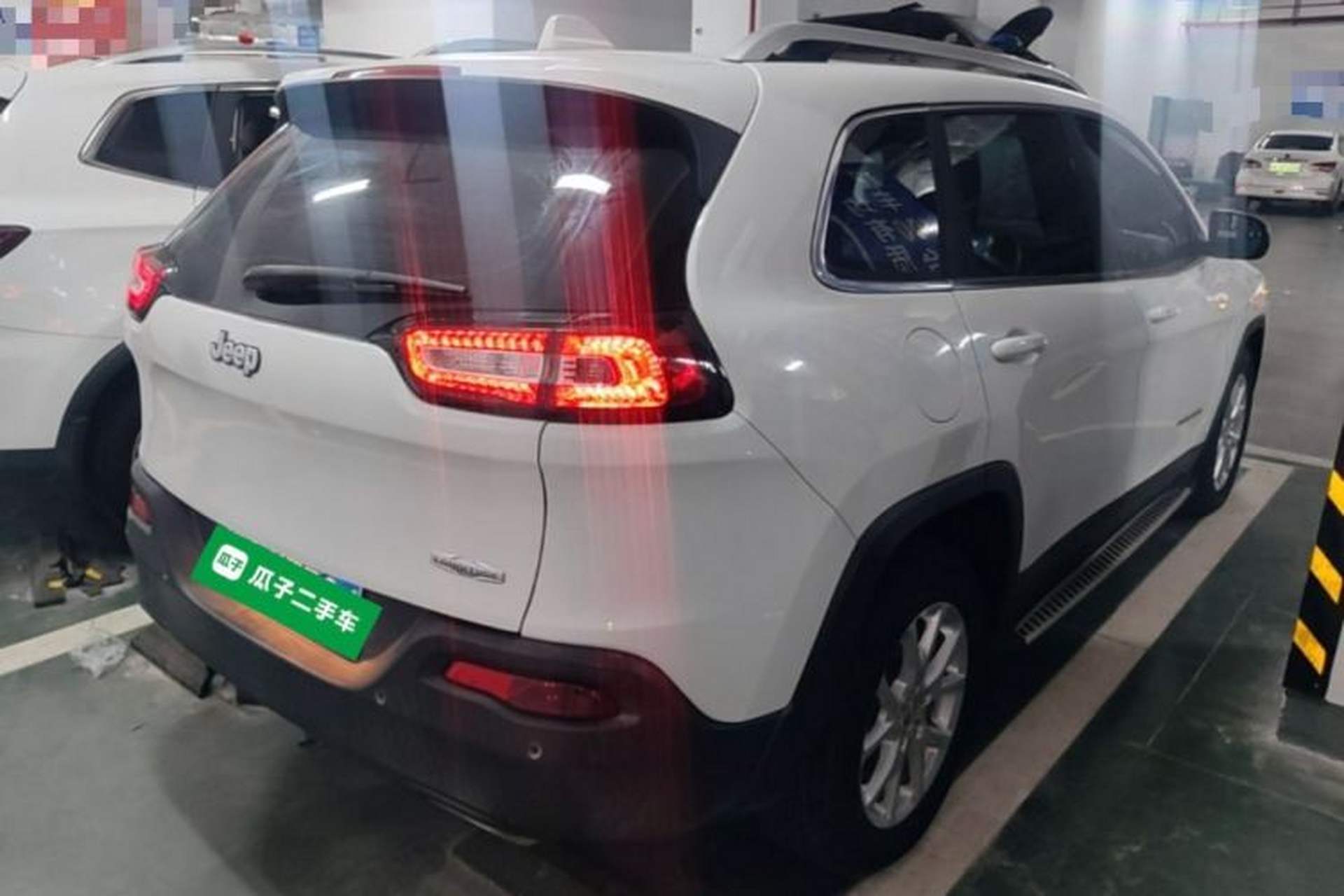 Used Jeep Cherokee 2016 2.4L Leading Edition Rear Right 45 Deg