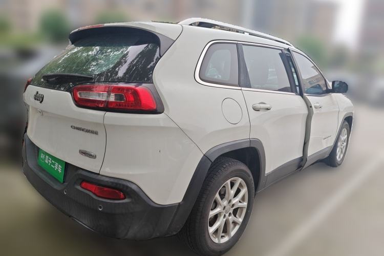Used Jeep Cherokee 2016 2.0L Superior Edition Rear Right 45 Deg