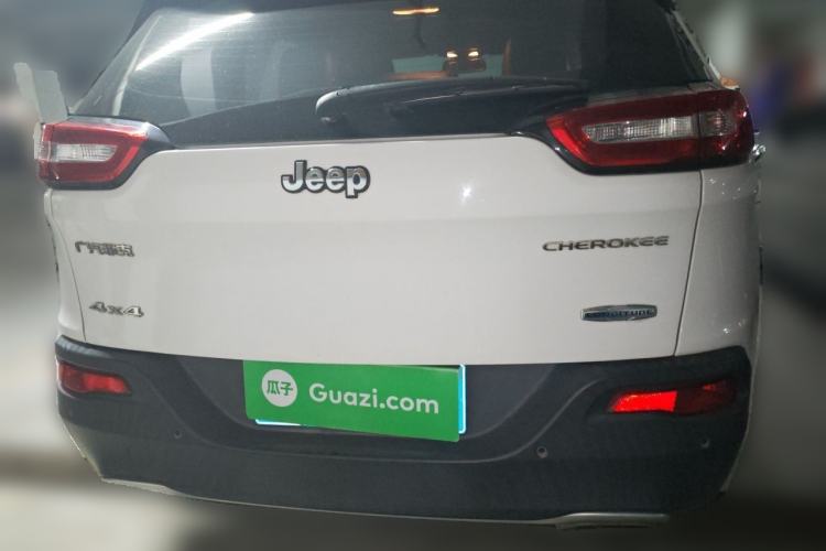 Used Jeep Cherokee 2016 2.4L Professional Edition Rear
