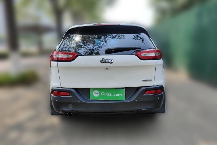 Used Jeep Cherokee 2016 2.0L Superior Edition Rear