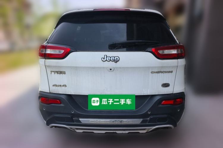 Used Jeep Cherokee 2016 2.4L All-in-One Edition Rear