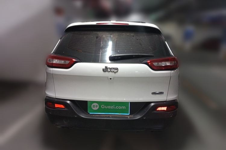 Used Jeep Cherokee 2016 2.0L Superior Edition Rear