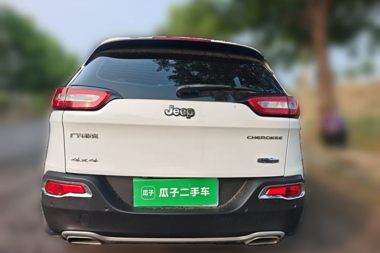 Used Jeep Cherokee 2016 2.4L Professional Edition Rear