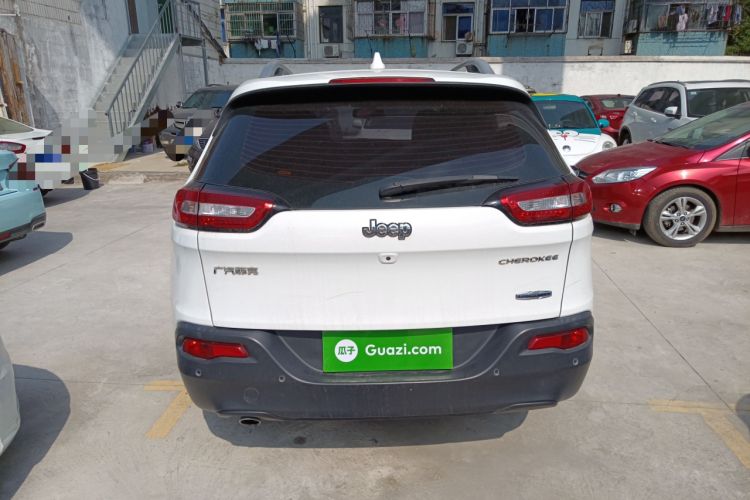Used Jeep Cherokee 2016 2.0L Superior Edition Rear