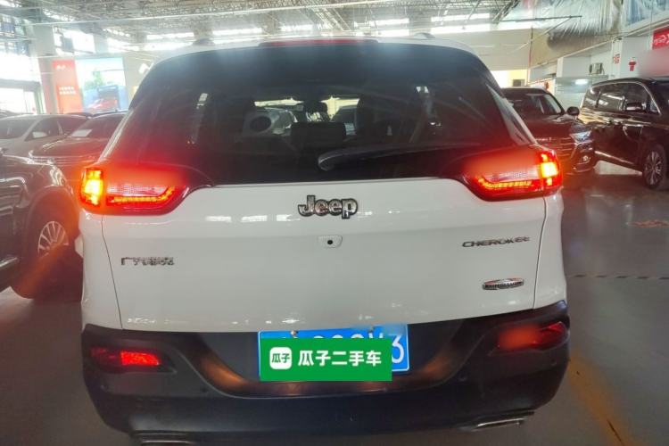 Used Jeep Cherokee 2016 2.4L Leading Smart Version Rear