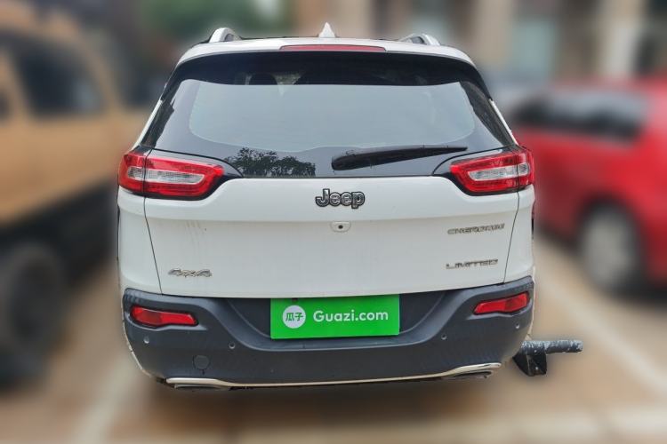 Used Jeep Cherokee 2016 2.4L Superior Edition Rear