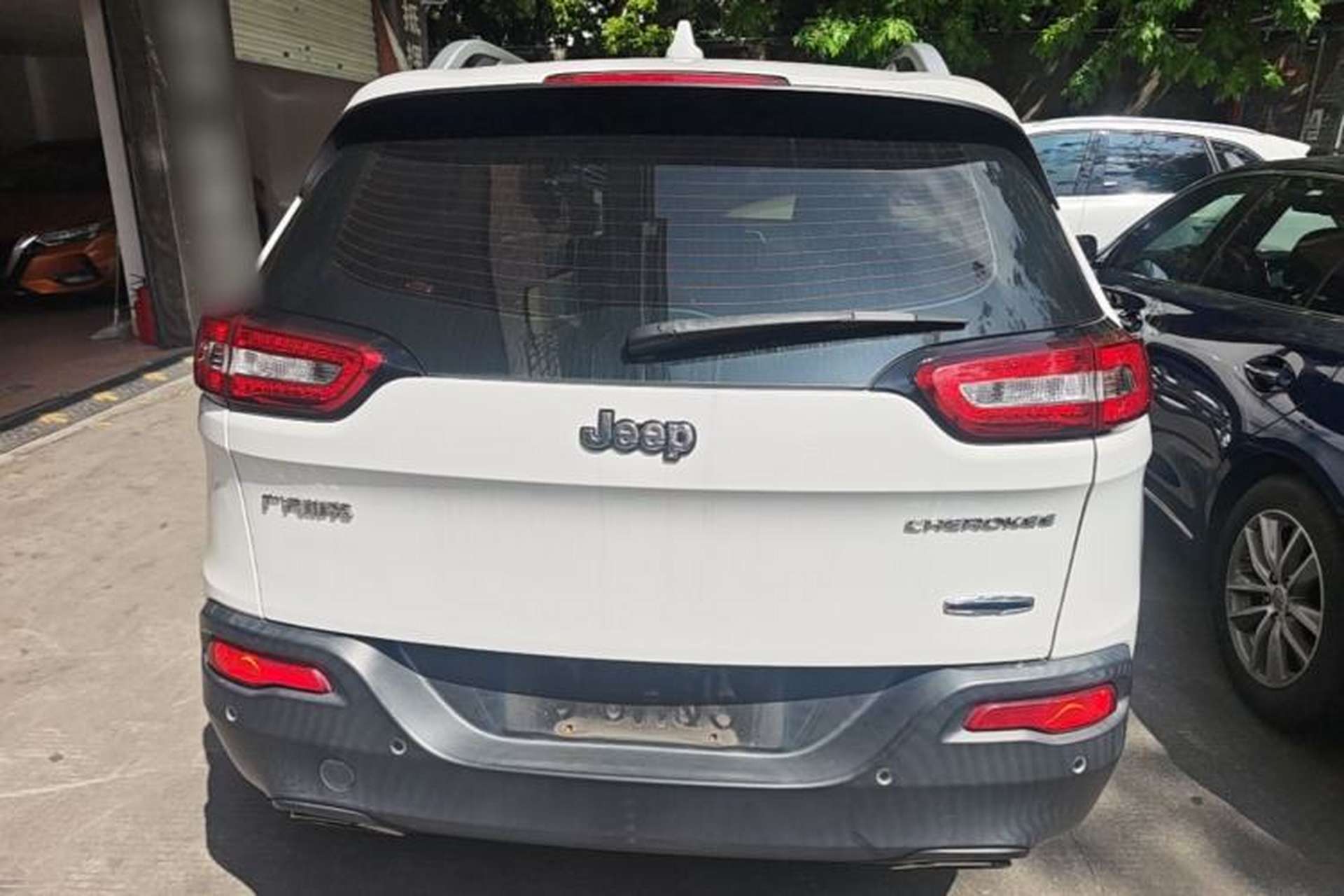 Used Jeep Cherokee 2016 2.4L Leading Edition Rear