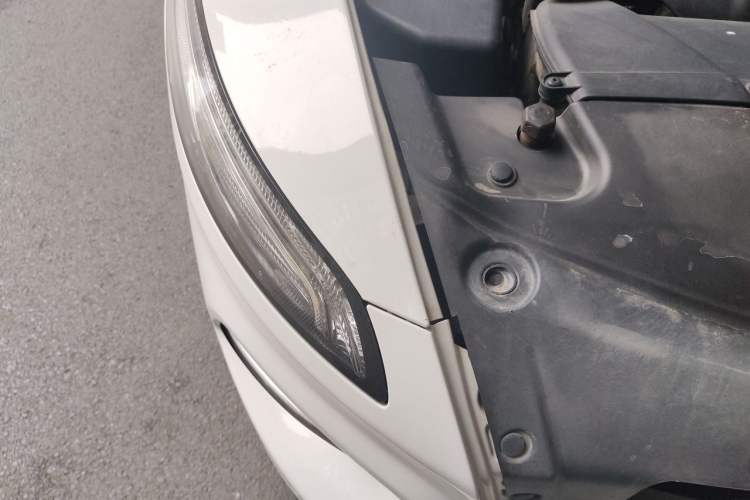 Used Jeep Cherokee 2016 2.4L Leading Smart Version Right Front Headlight