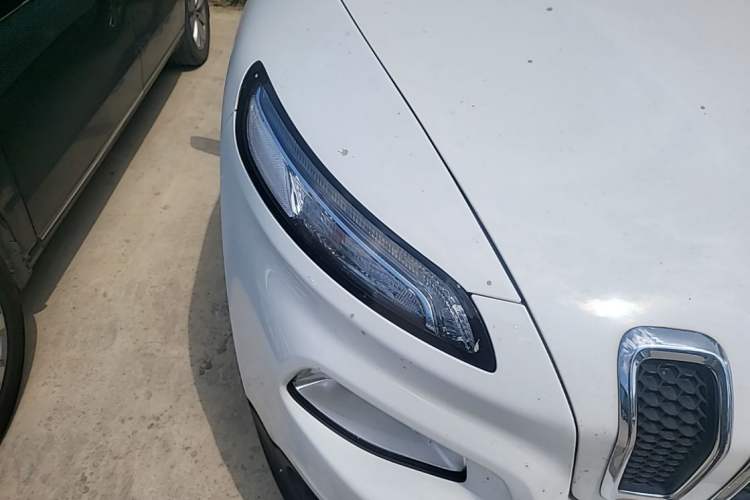 Used Jeep Cherokee 2016 2.4L Professional Edition Right Front Headlight