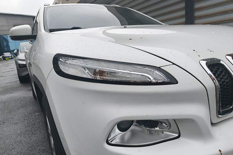 Used Jeep Cherokee 2016 2.4L Leading Edition Right Front Headlight