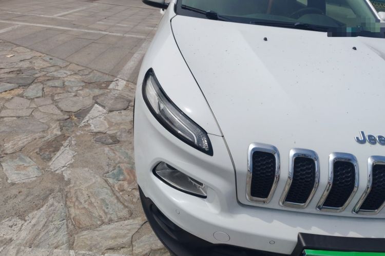 Used Jeep Cherokee 2016 2.4L Leading Smart Version Right Front Headlight