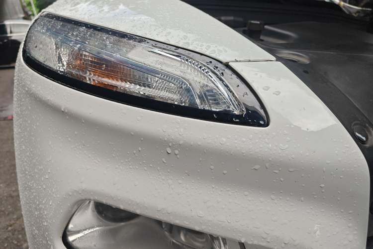 Used Jeep Cherokee 2016 2.4L Professional Smart Version Right Front Headlight