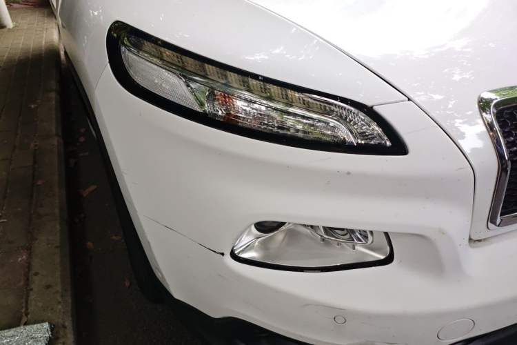 Used Jeep Cherokee 2016 2.4L Leading Edition Right Front Headlight