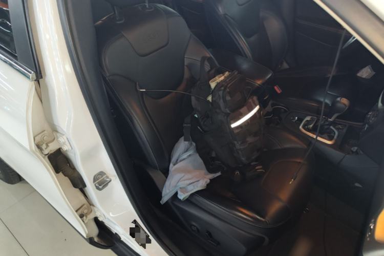Used Jeep Cherokee 2016 2.4L Leading Edition Right Front Seat