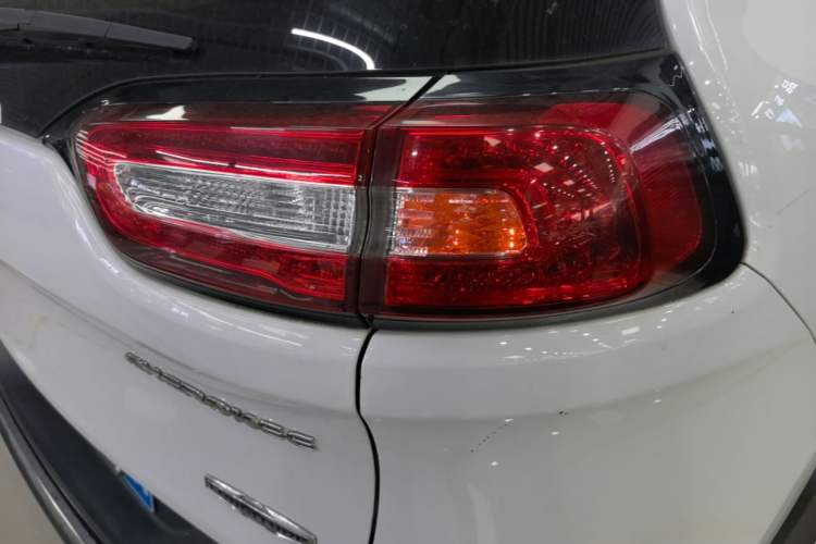 Used Jeep Cherokee 2016 2.0L Superior Edition Right Rear Taillight