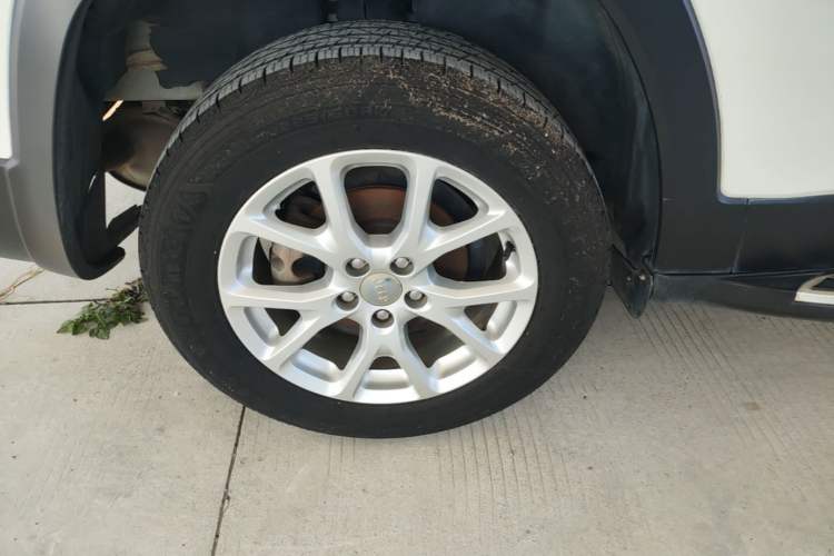 Used Jeep Cherokee 2016 2.4L Leading Edition Right Rear Wheel Hub