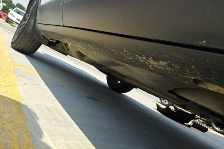 Used Jeep Cherokee 2016 2.4L Leading Edition Right Side Sill
