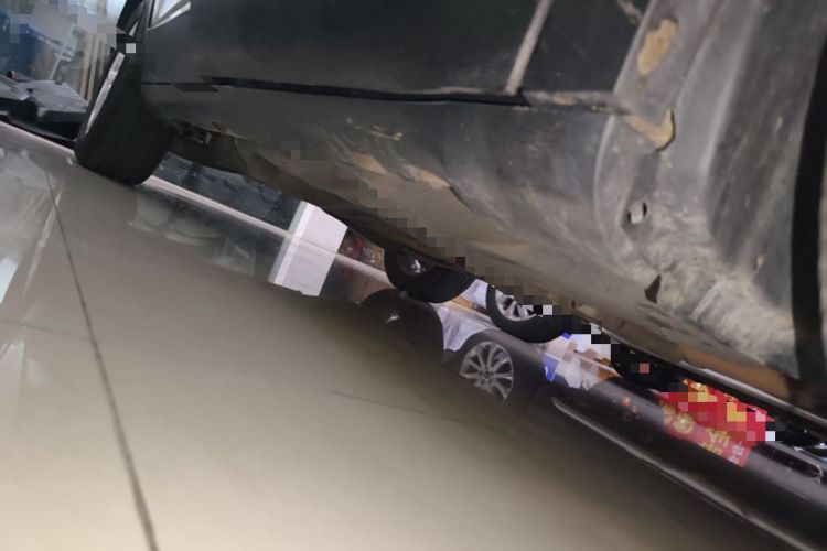 Used Jeep Cherokee 2016 2.0L Superior Edition Right Side Sill