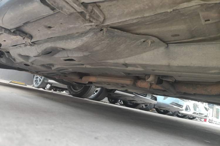 Used Jeep Cherokee 2016 2.0L Superior Edition Right Side Sill