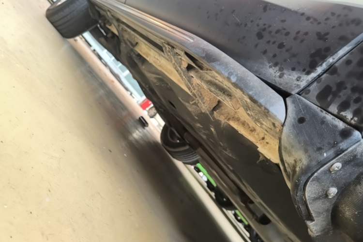 Used Jeep Cherokee 2016 2.0L Leading Edition Right Side Sill