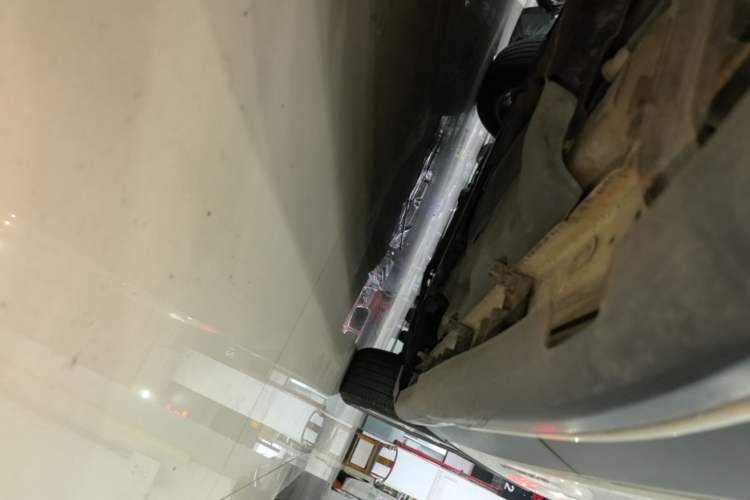 Used Jeep Cherokee 2016 2.0L Superior Edition Right Side Sill