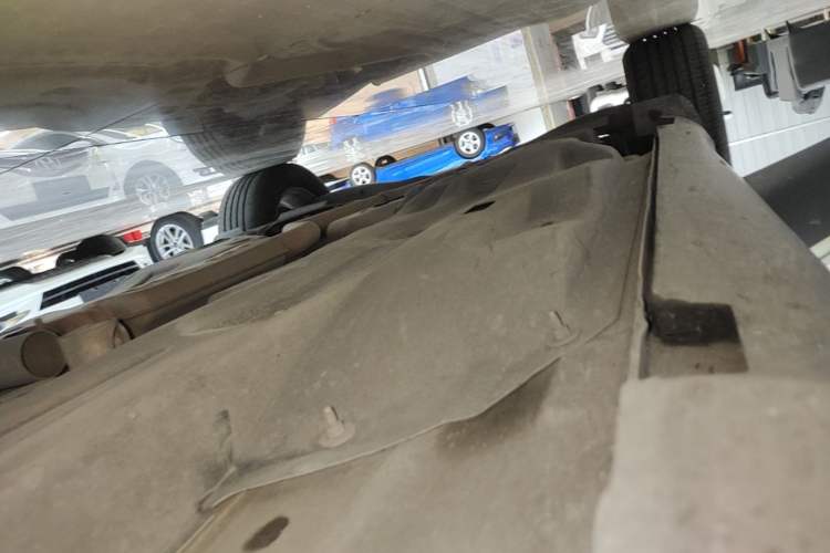 Used Jeep Cherokee 2016 2.4L Leading Edition Right Side Sill