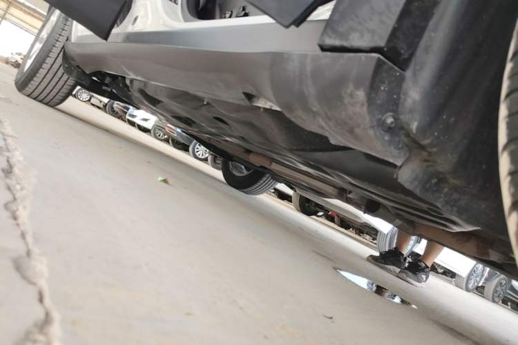 Used Jeep Cherokee 2016 2.0L Superior Edition Right Side Sill