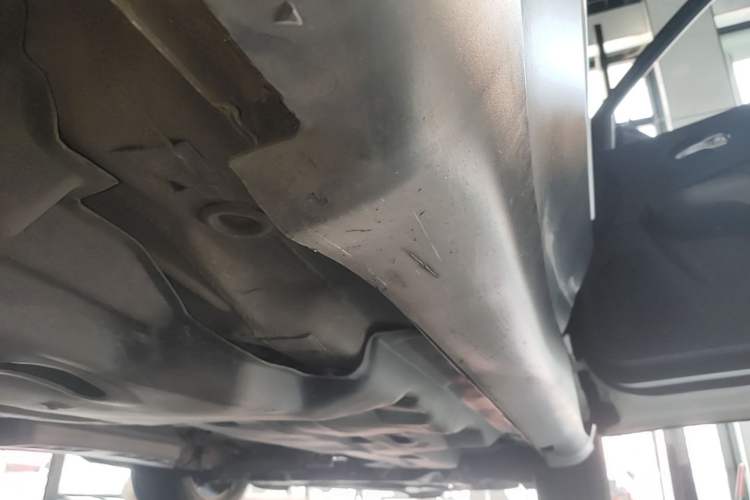Used Jeep Cherokee 2016 2.4L Leading Edition Right Side Sill