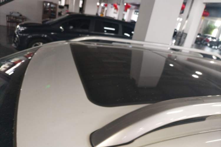 Used Jeep Cherokee 2016 2.4L Superior Edition Roof