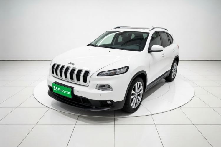 Used Jeep Cherokee 2016 2.0L Superior Edition Guazi used car, China used car export, Used car for sale, Used cars, Cheapest cars for sale